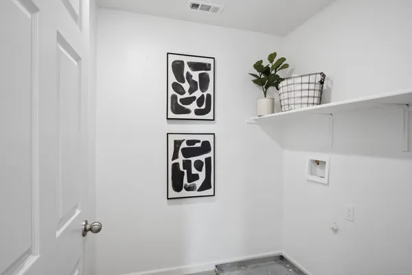 $699,999 | 1703 West Woodward Avenue, Manteca, CA 95337