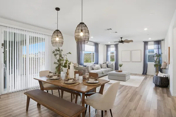 $699,999 | 1703 West Woodward Avenue, Manteca, CA 95337