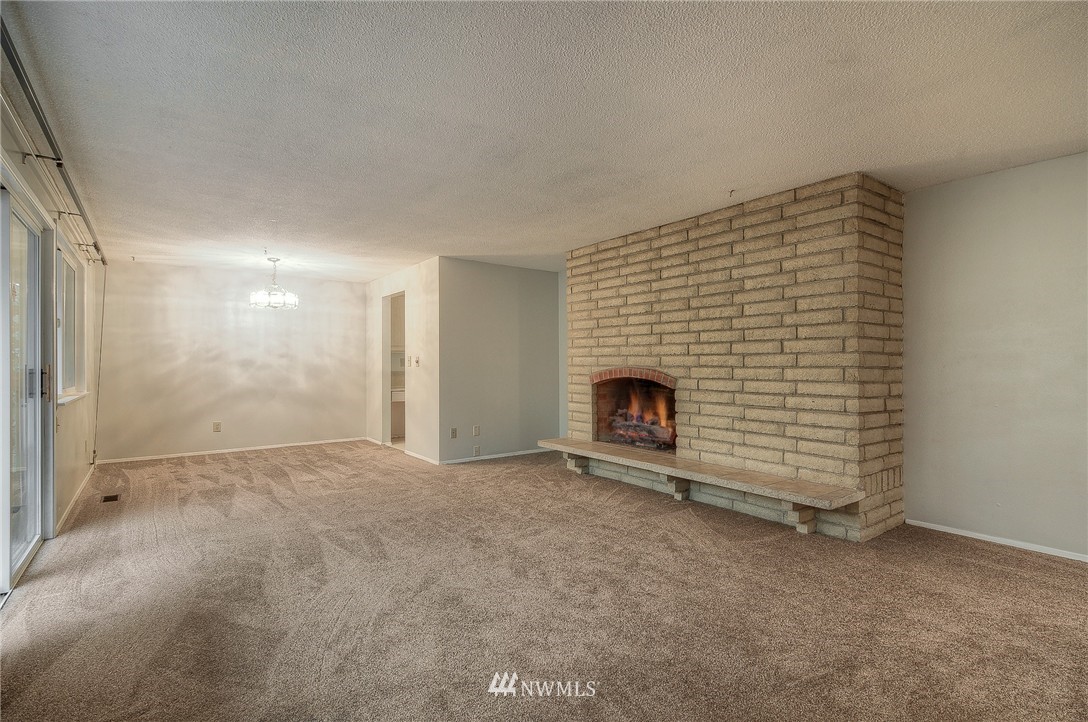 9043 Ridgeview Circle West University Place, WA 98466 - Photo 7 of 12 Gallery Image 7