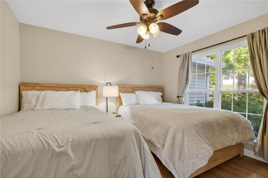 322 Shorecrest Drive Seneca, SC 29672 - Photo 5 of 30 This spacious bedroom offers ample natural light and a comfortable ambiance.