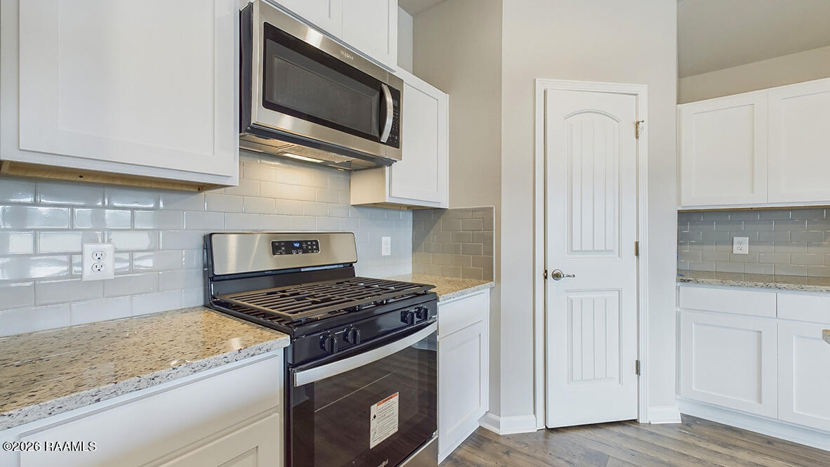 140 Lake Ridge Drive Broussard, LA 70518 - Photo 5 of 31 140 Lake Ridge Drive, Broussard, LA