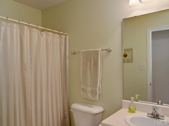 516 High Ridge Drive Durham, NC 27707 - Photo 11 of 12 Bathroom
