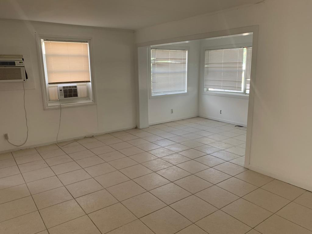 657 West 4th Street Riviera Beach, FL 33404 - Photo 7 of 14 Photo 7