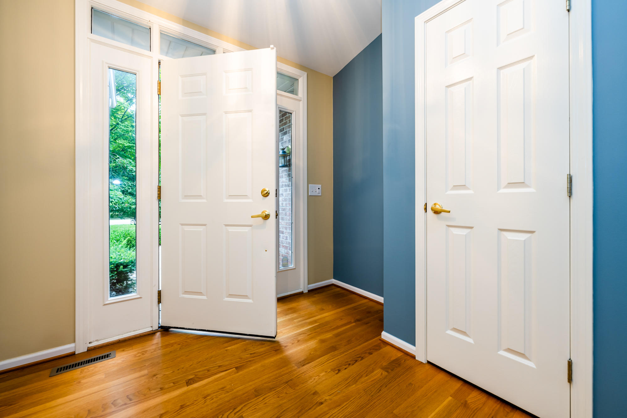 3975 Ravina Terrace St. Joseph, MI 49085 - Photo 4 of 39 Ravina Terr-104