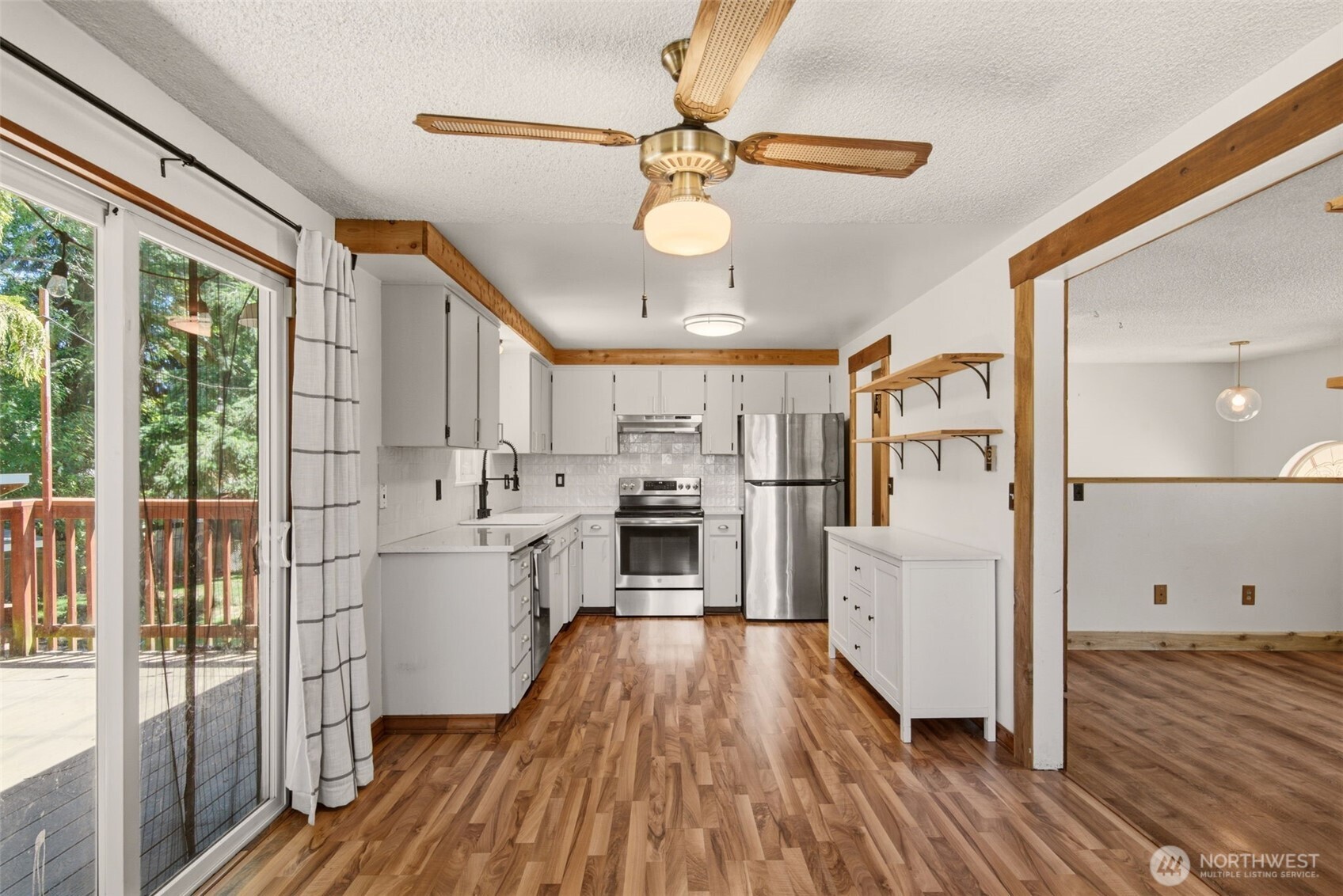 1502 Homann Drive Southeast Lacey, WA 98503 - Photo 9 of 37