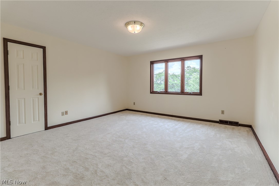 5808 Liberty Road Solon, OH 44139 - Photo 30 of 35 Bedroom #4