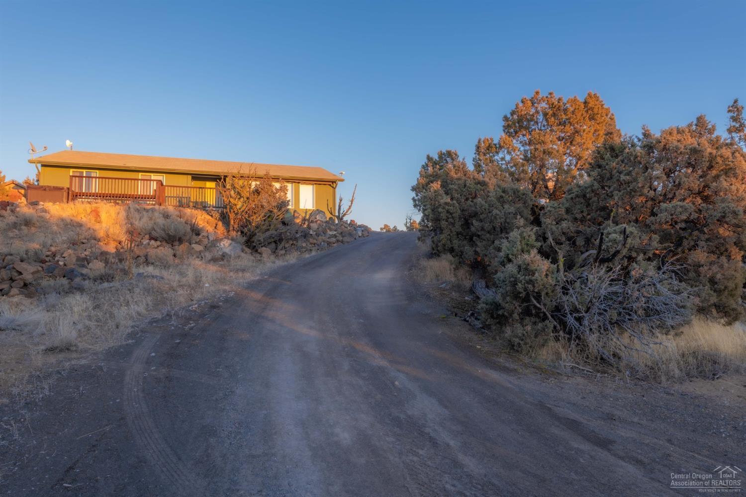 24415 Dodds Road Bend, OR 97701 - Photo 3 of 22 Additional Photo