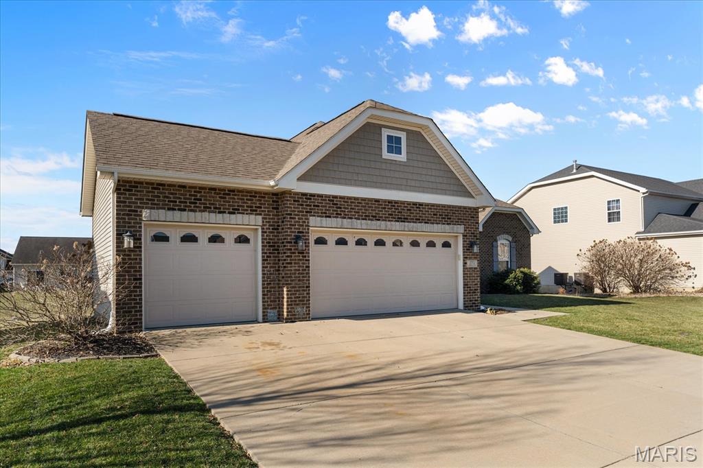 2712 Ambridge Drive Shiloh, IL 62221 - Photo 2 of 44