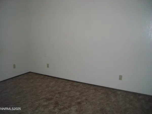 $950 | 1420 Grimes Street, Fallon, NV 89406