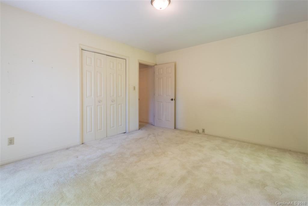 1 Lake Ridge Road Lake Wylie, SC 29710 - Photo 26 of 36 Gallery Image 26