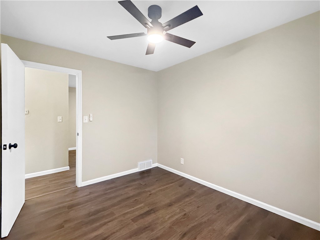2125 Clearmont Avenue Decatur, IL 62526 - Photo 15 of 22