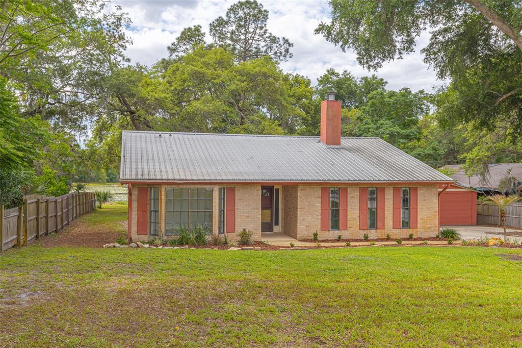 205 Angeles Road DeBary, FL 32713 - Photo 2 of 33