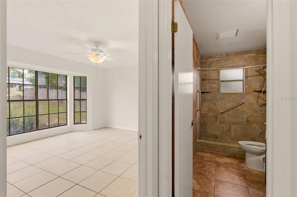 205 Angeles Road DeBary, FL 32713 - Photo 10 of 33