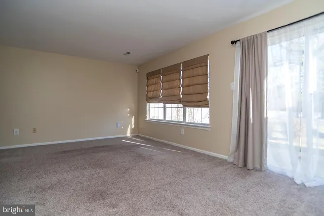 $415,000 | 2703 Lynbrooke Drive, Yardley, PA 19067