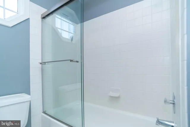 $415,000 | 2703 Lynbrooke Drive, Yardley, PA 19067