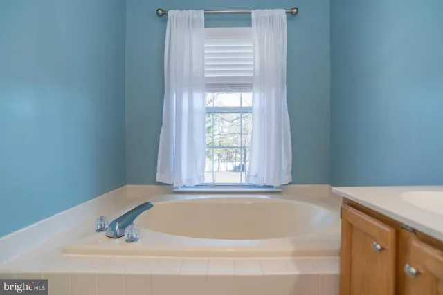 $415,000 | 2703 Lynbrooke Drive, Yardley, PA 19067