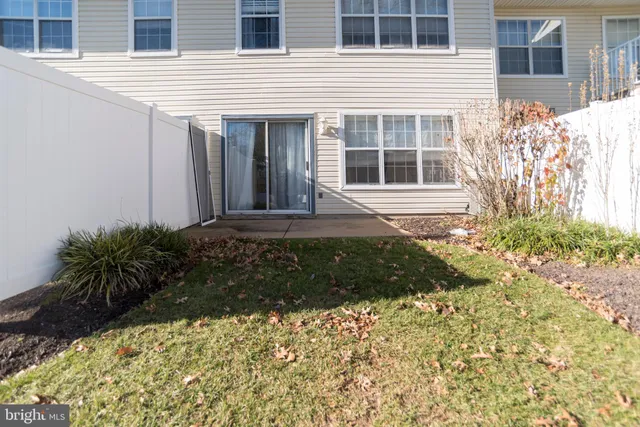 $415,000 | 2703 Lynbrooke Drive, Yardley, PA 19067