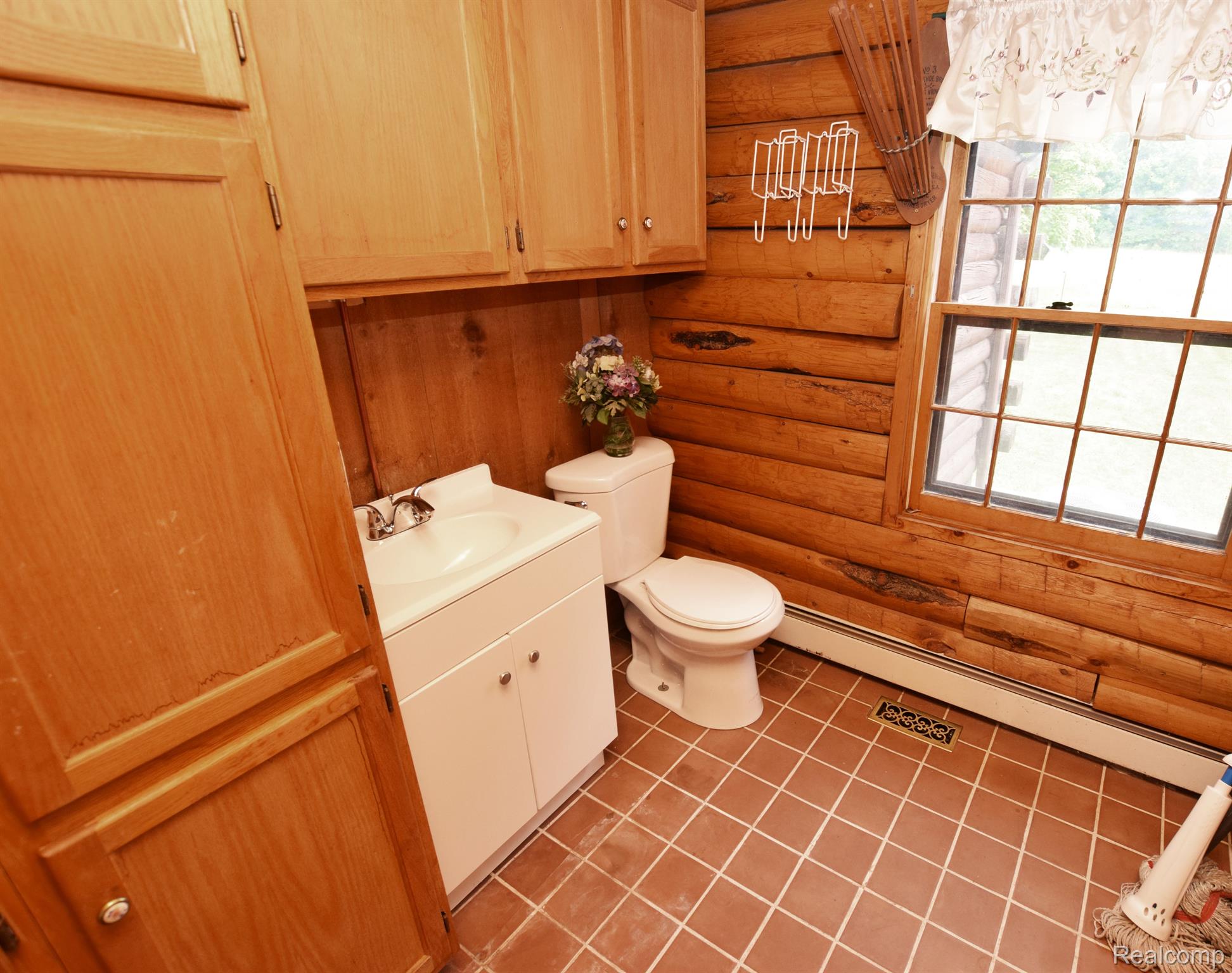 11373 Markley Road Gaines, MI 48436 - Photo 10 of 25 Laundry Room / Half Bath - Entry Level