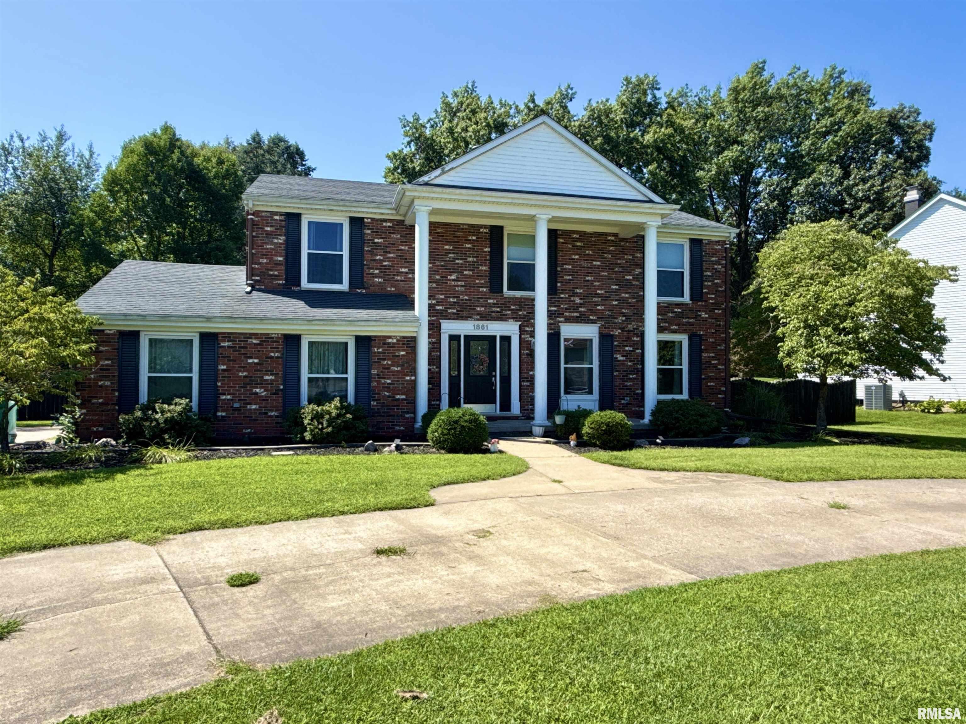1861 Cornelia Road Galesburg, IL 61401 - Photo 2 of 46 Gallery Image 2