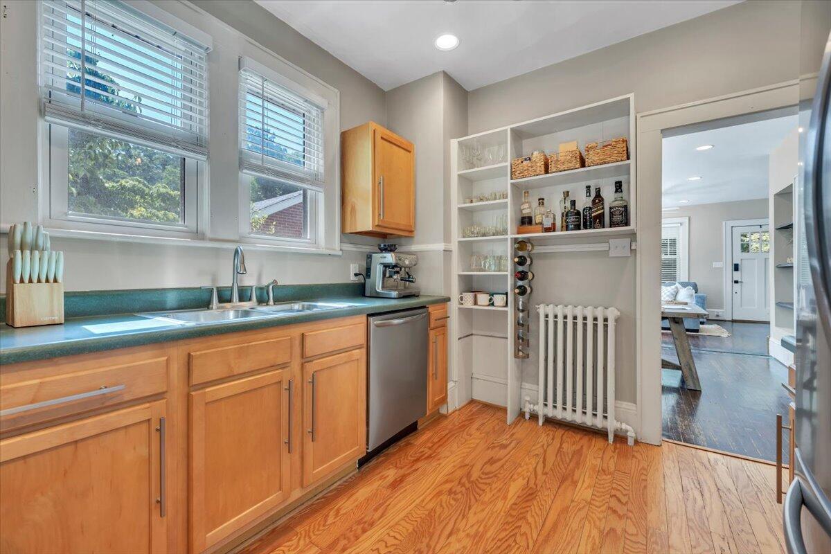 1205 Summit Avenue Southwest Roanoke, VA 24015 - Photo 22 of 52 22-MIB09170