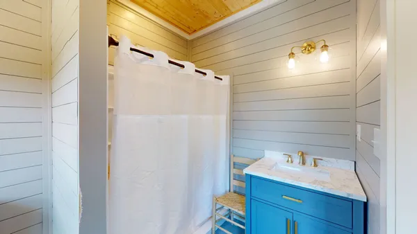 $1,099,999 | 230 McDeal Road, Fayetteville, TN 37334