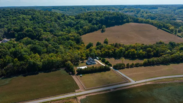 $1,099,999 | 230 McDeal Road, Fayetteville, TN 37334