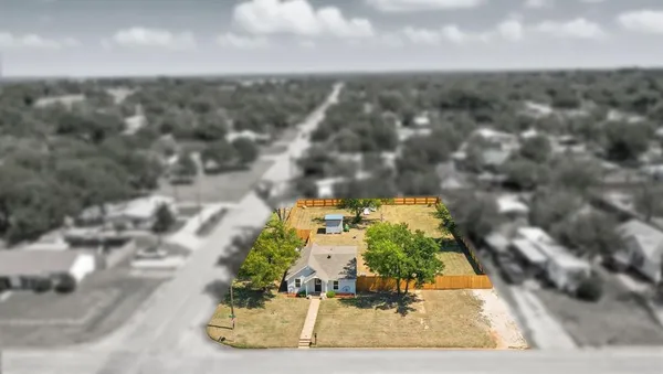 a view of a yard
