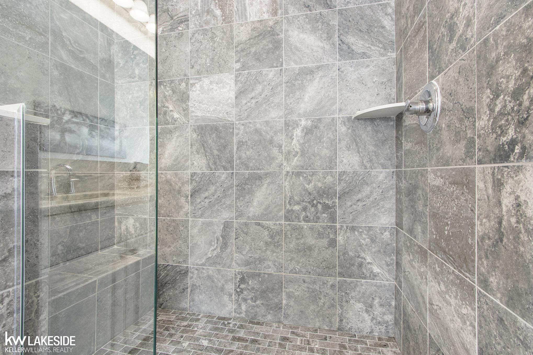 49840 Split Rock Road Macomb, MI 48044 - Photo 16 of 25 50116884-15.JPG