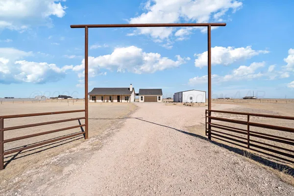 $589,000 | 1301 East Cemetery Road, Canyon, TX 79015