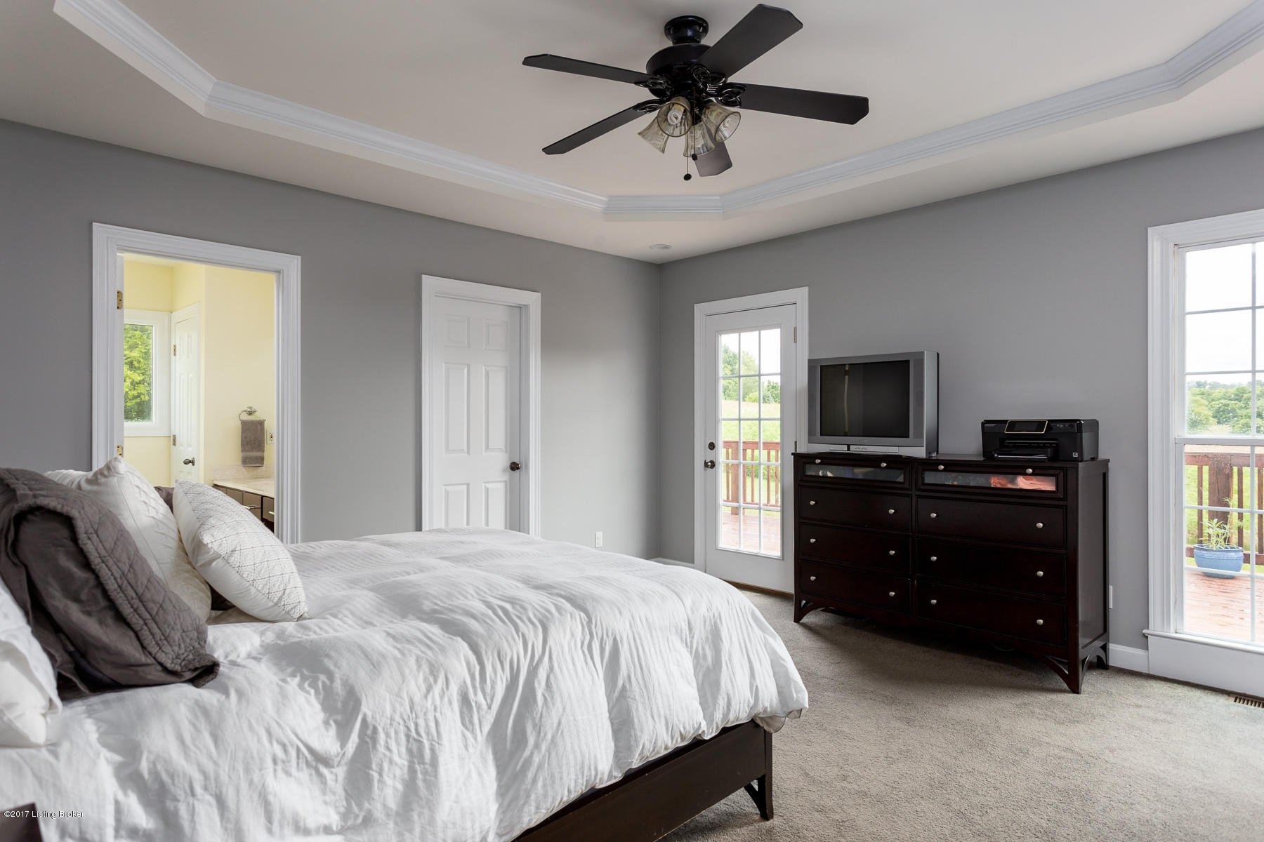 8200 Hanna Road Crestwood, KY 40014 - Photo 17 of 38 Master Bedroom Suite