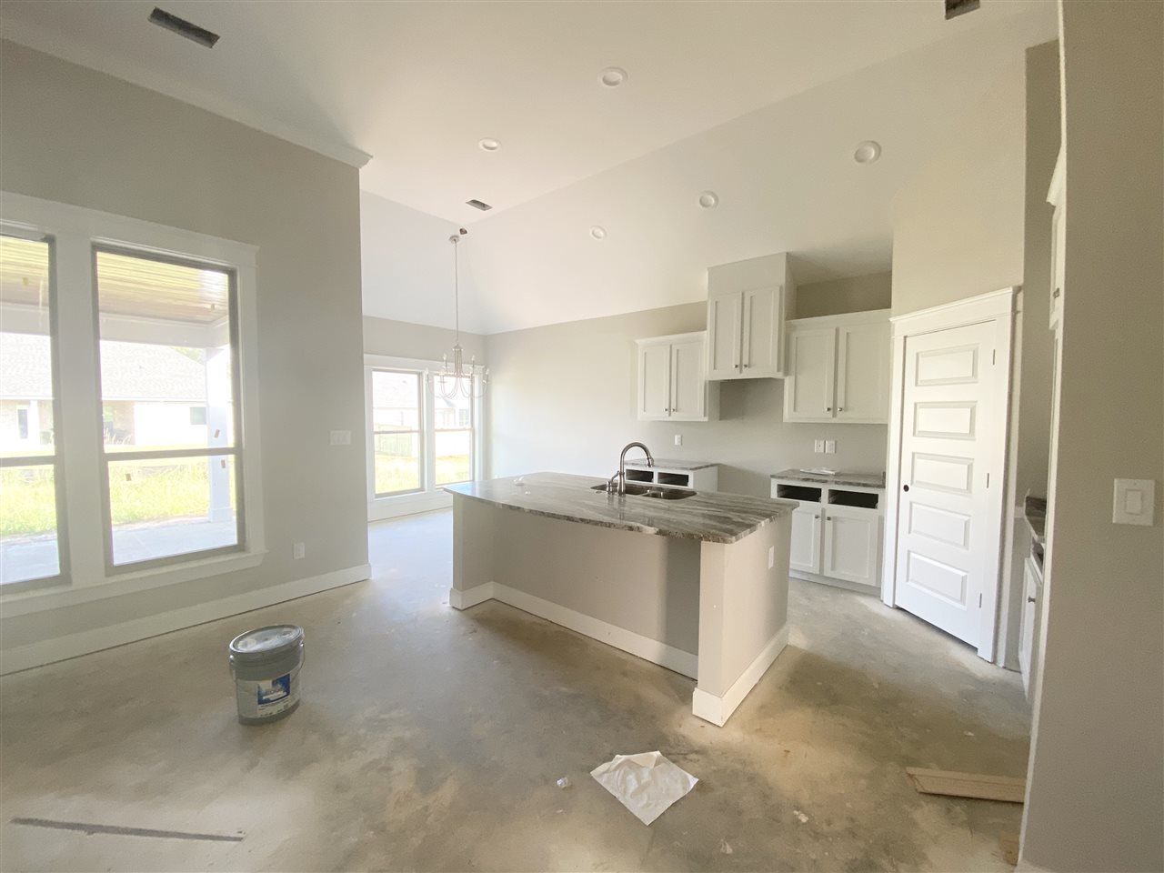 917 Charleston Loop Fairhope, AL 36532 - Photo 2 of 20 Kitchen/Living Room Area