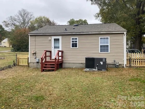 $1,350 | 108 Akron Avenue, Kannapolis, NC 28081