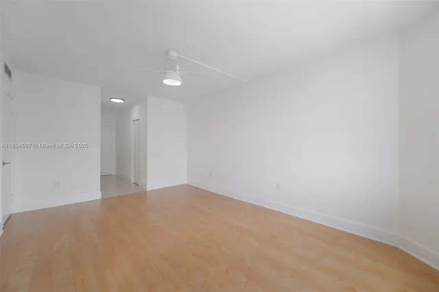 $3,400 | 1980 South Ocean Drive, Unit 18G, Hallandale Beach, FL 33009