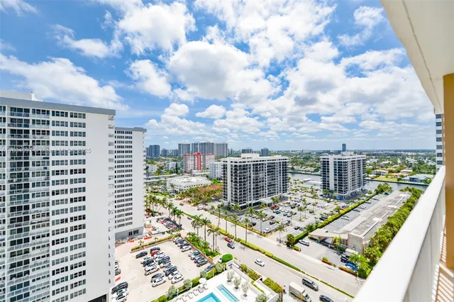$3,400 | 1980 South Ocean Drive, Unit 18G, Hallandale Beach, FL 33009