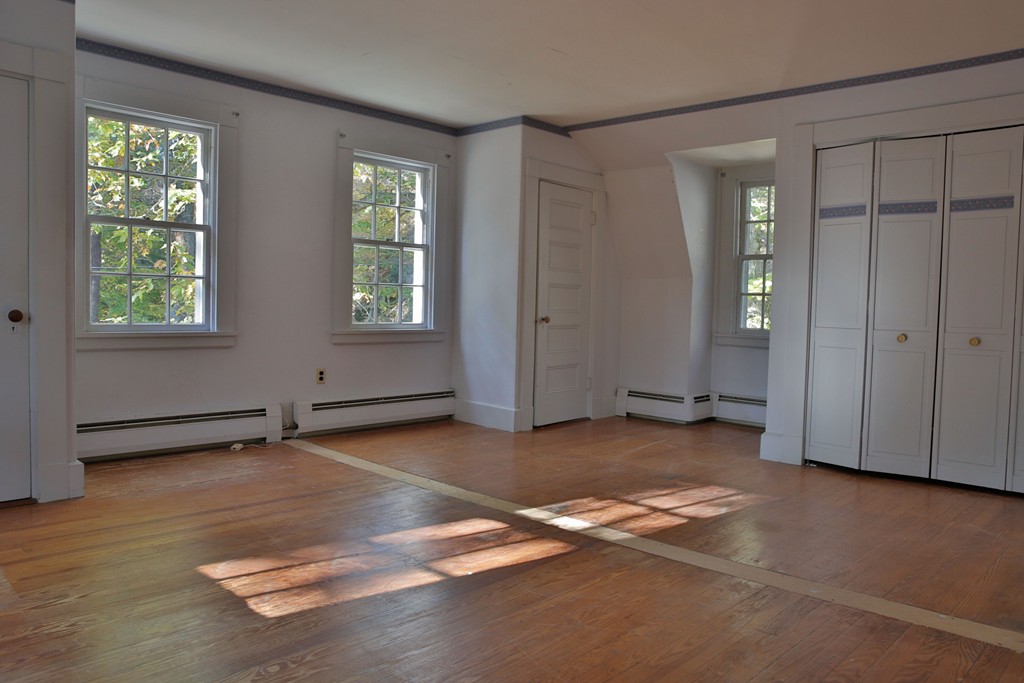 15 Leather Lane Beverly, MA 01915 - Photo 17 of 24 an empty room with windows