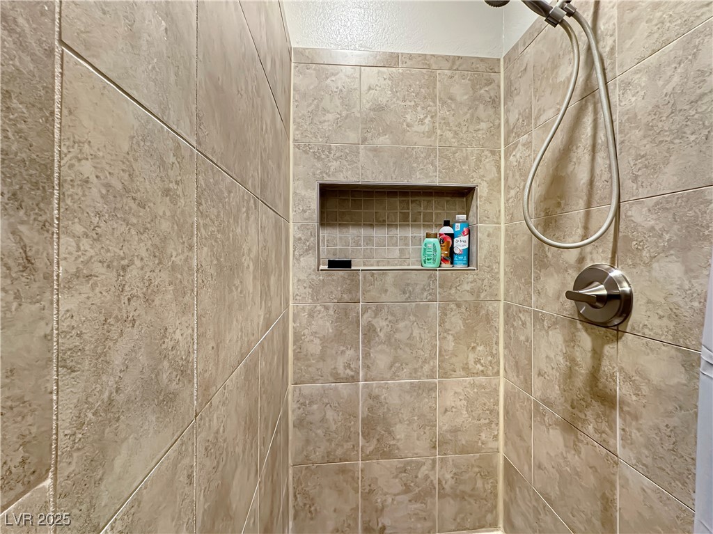 1004 Crescent Falls Street Henderson, NV 89011 - Photo 12 of 23