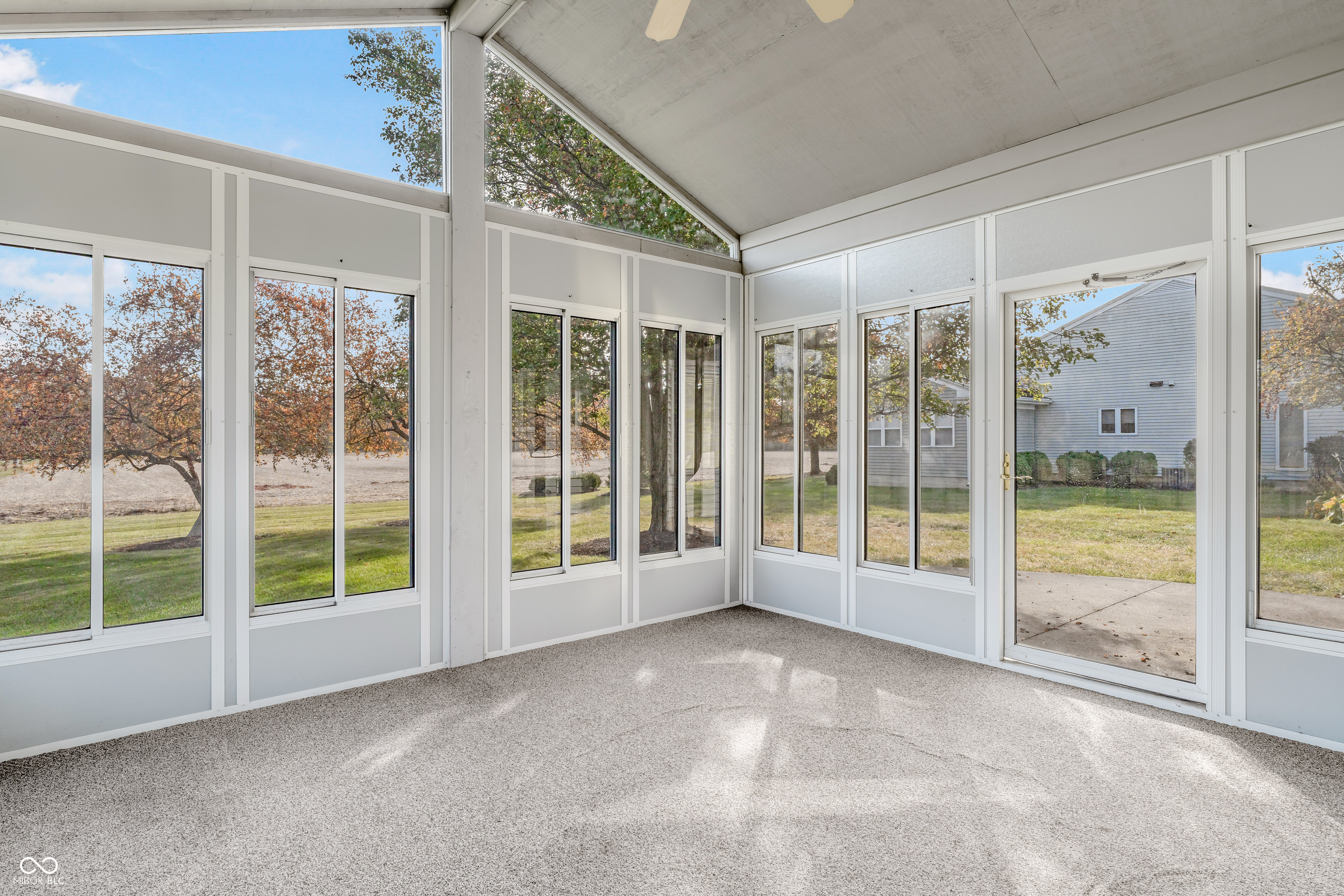 6411 Winchester Road Fort Wayne, IN 46819 - Photo 23 of 33