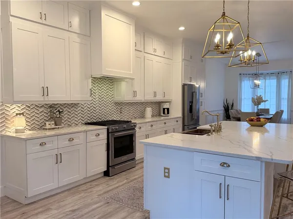 $1,160,000 | 1600 Reddstone Cl, Milton, GA 30004