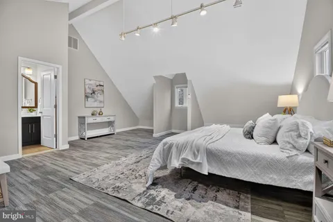 $1,549,000 | 9305 Linden Avenue, Bethesda, MD 20814