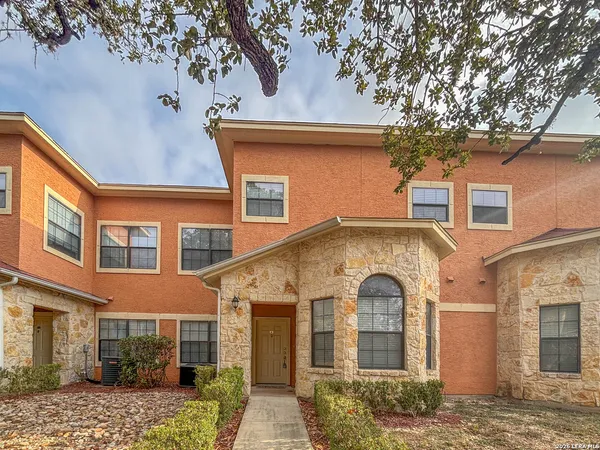 $1,425 | 6160 Eckhert Road, Unit 607, San Antonio, TX 78240