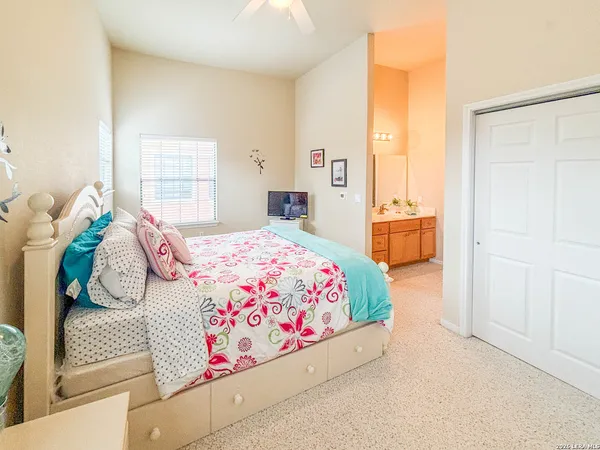 $1,425 | 6160 Eckhert Road, Unit 607, San Antonio, TX 78240