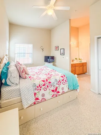 $1,425 | 6160 Eckhert Road, Unit 607, San Antonio, TX 78240