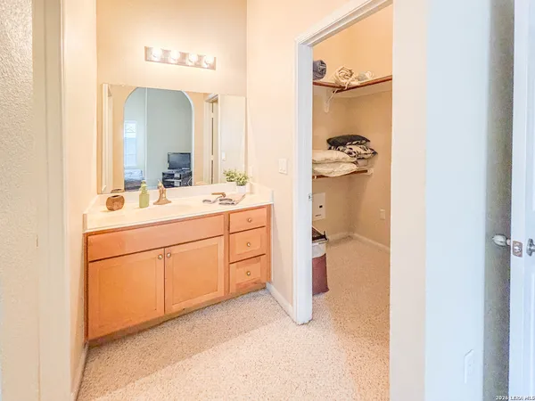 $1,425 | 6160 Eckhert Road, Unit 607, San Antonio, TX 78240