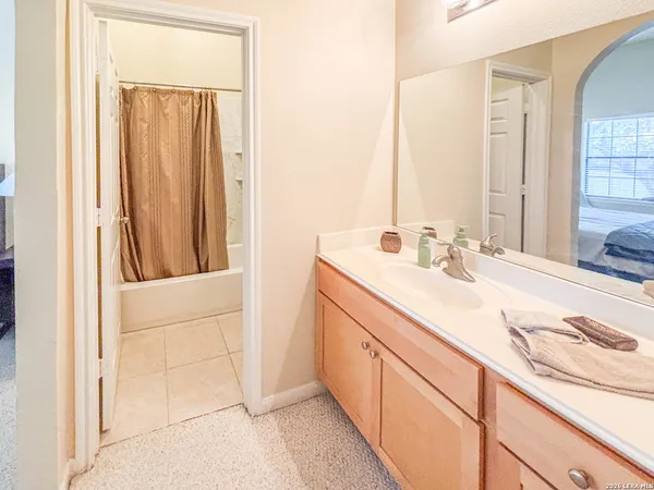 $1,425 | 6160 Eckhert Road, Unit 607, San Antonio, TX 78240