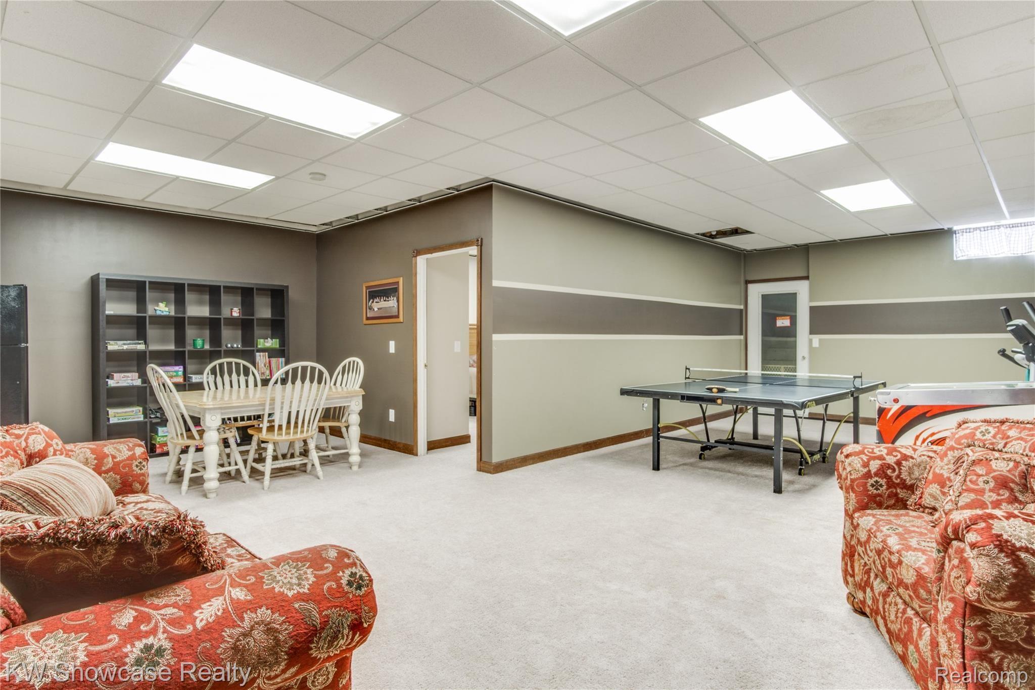9686 Judd Road Fowlerville, MI 48836 - Photo 41 of 57 Interiors (35 of 40).jpg