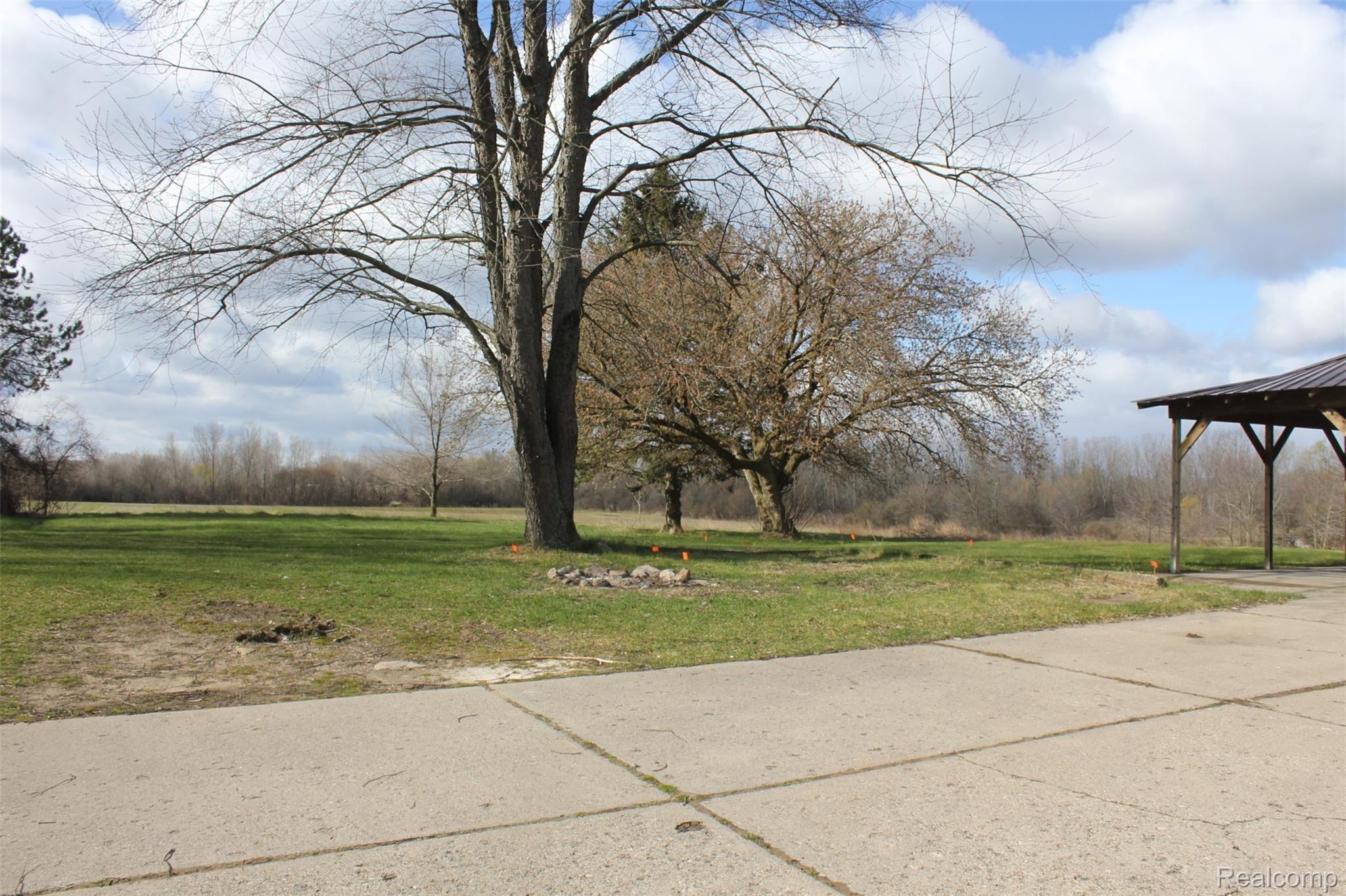 5238 East Coldwater Road Flint, MI 48506 - Photo 19 of 21 IMG_7189.JPG