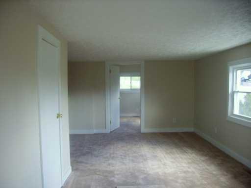 2040 Oakdale Road Springfield, OH 45503 - Photo 2 of 6