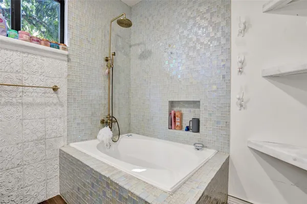 $11,995 | 313 Layne Boulevard, Hallandale Beach, FL 33009