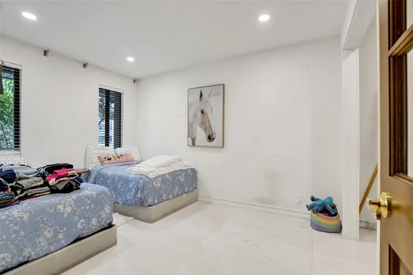 $11,995 | 313 Layne Boulevard, Hallandale Beach, FL 33009