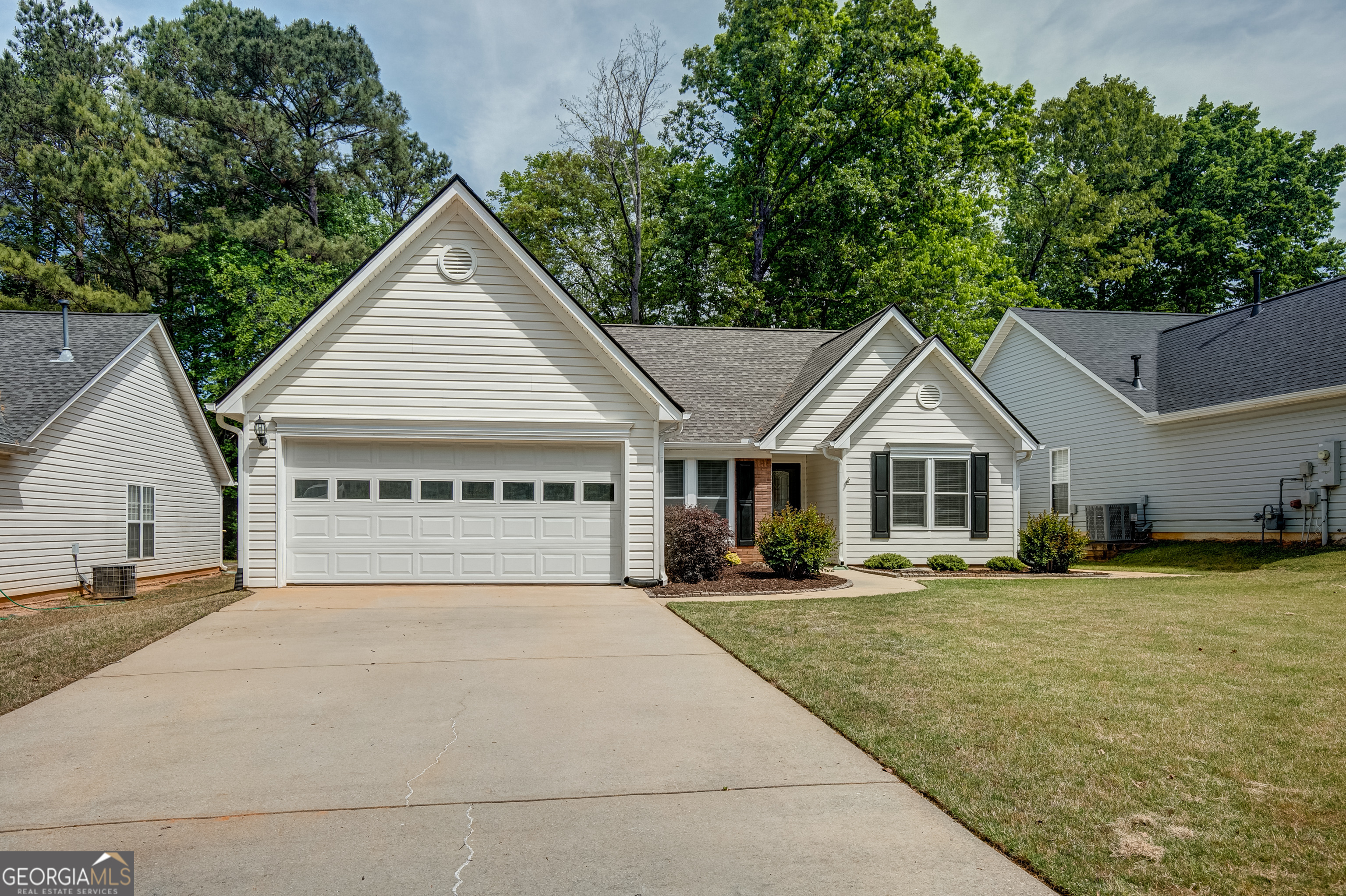 128 Lake Cove Approach Newnan, GA 30265 - Photo 10 of 63 a house with a outdoor space